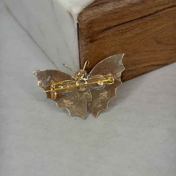 Vintage Estate 1960s Gold and Cream Butterfly Brooch lot B2 - Picture 2 of 5